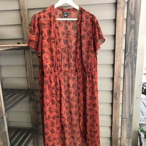 Short sleeve floral cover up